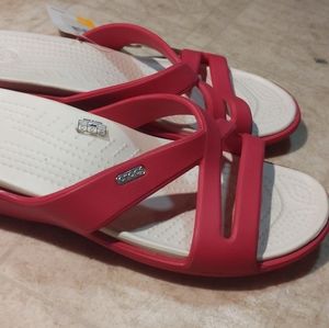 Nwt size 10 wide Crocs